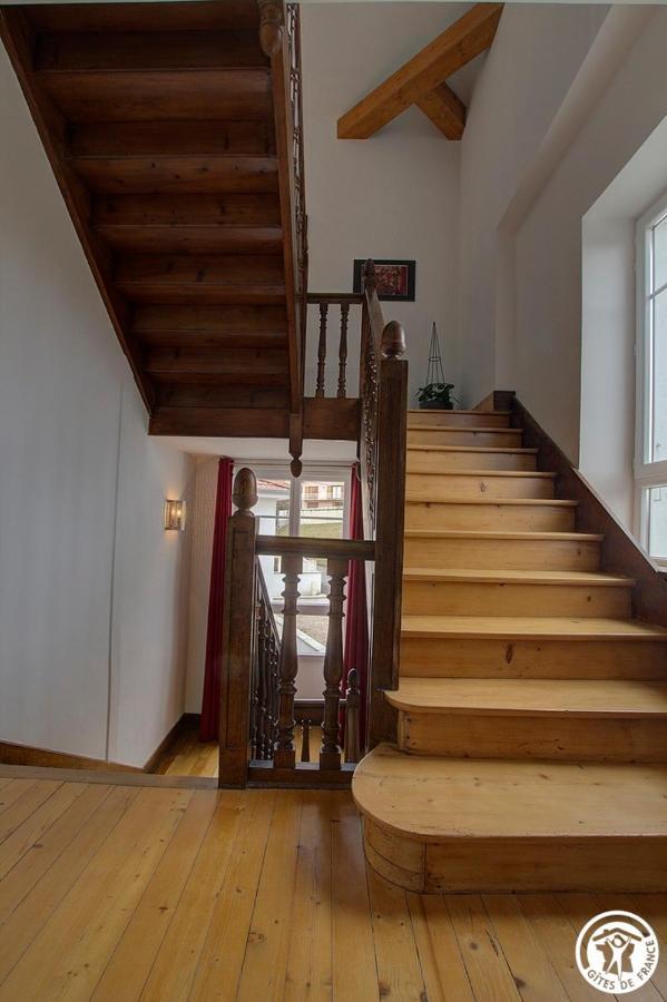 Villa La Maternite Villieu Eksteriør bilde