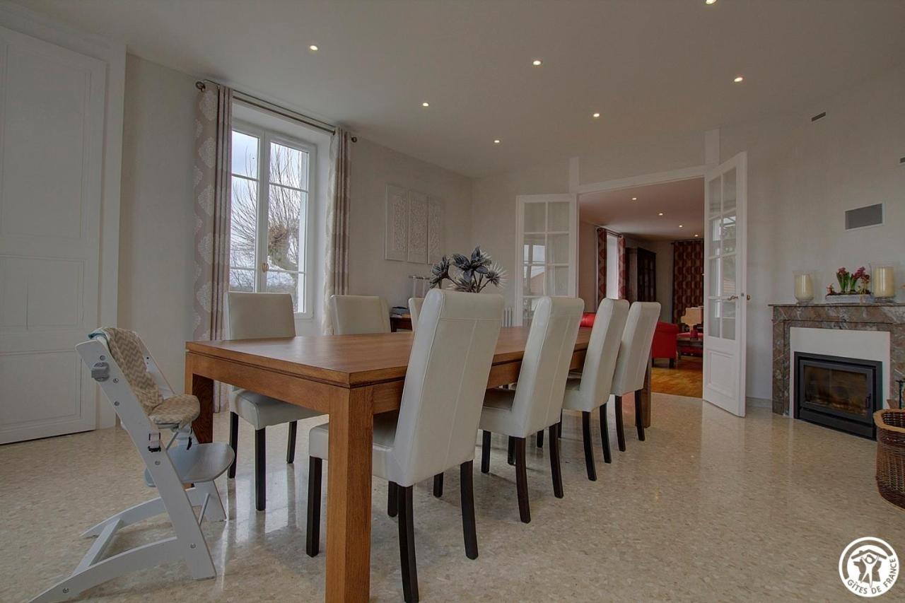 Villa La Maternite Villieu Eksteriør bilde